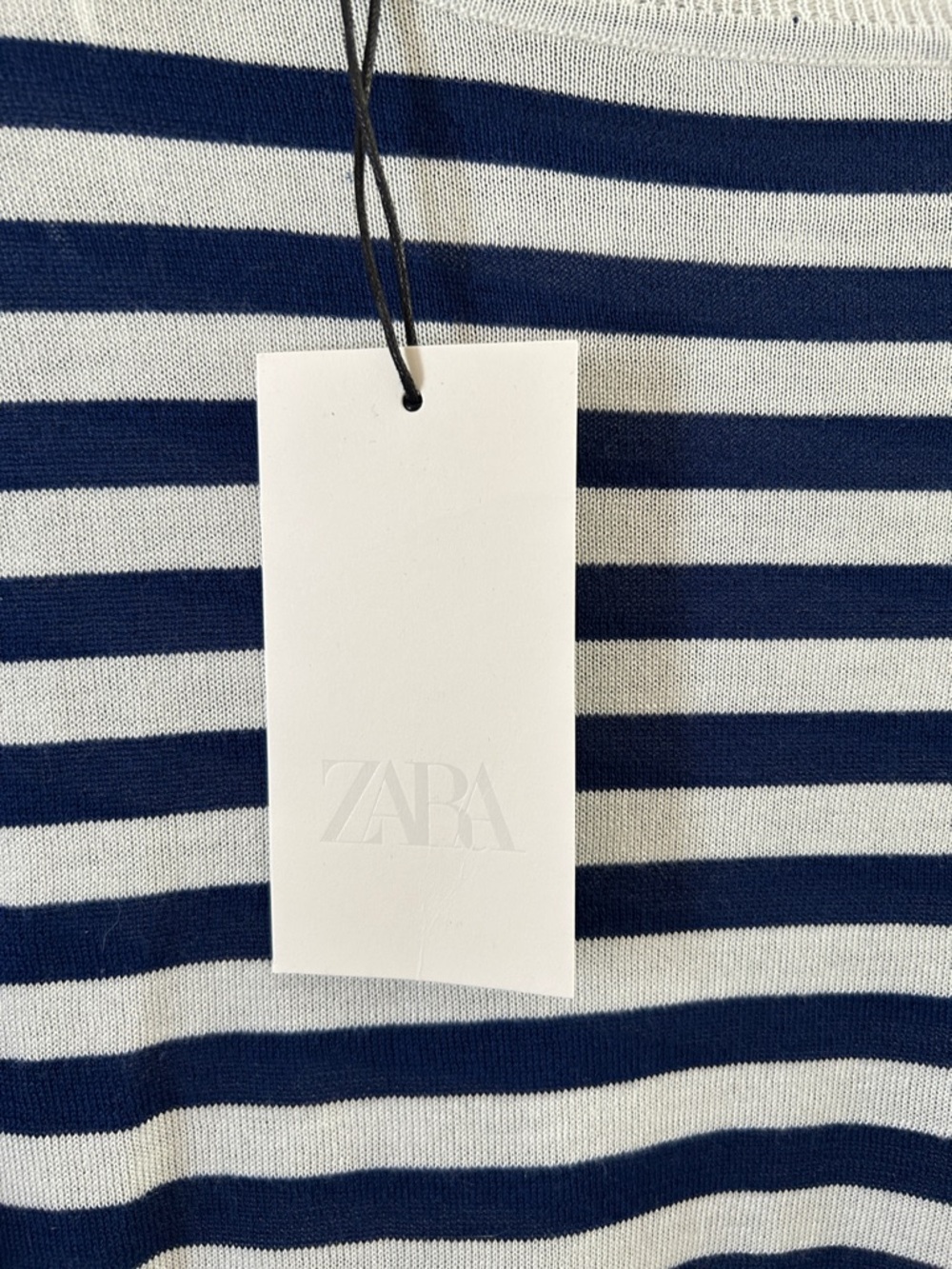 Zara Navy and White Striped Long-Sleeve Crewneck Silky Soft Tissue Knit Sweater - Picture 4 of 9